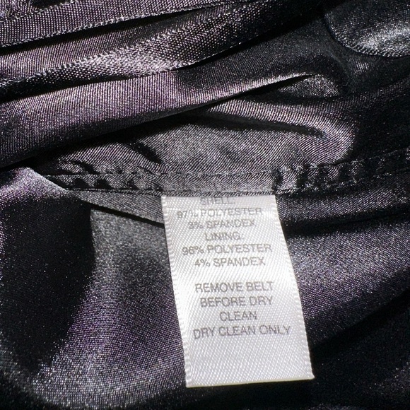 WHITE HOUSE BLACK MARKET DRESS - Picture 7 of 8